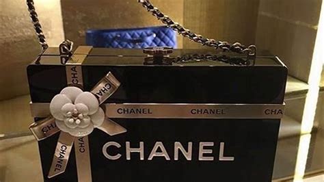 makeup holiday 2018 chanel|chanel gift with purchase 2024.